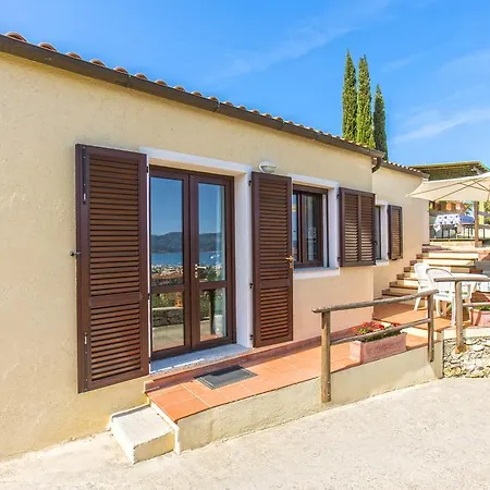 Bellavista By Helloelba Apartment